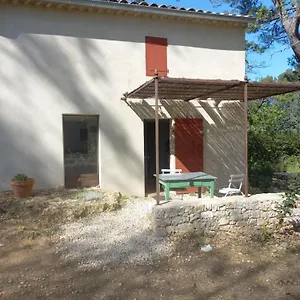 Hébergement de vacances Un Cabanon En Provence